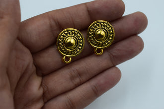Rpund Golden Oxidised Ear Stud (100 gm)
