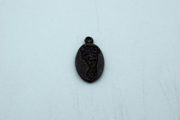 Black Metal Charm With Baby Foot Impression (10 Pc)